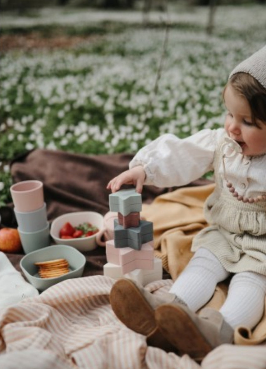 Mushie Nesting stars